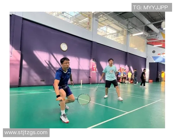 羽毛球盛宴：深入剖析杭州羽毛球队的战术与训练秘诀